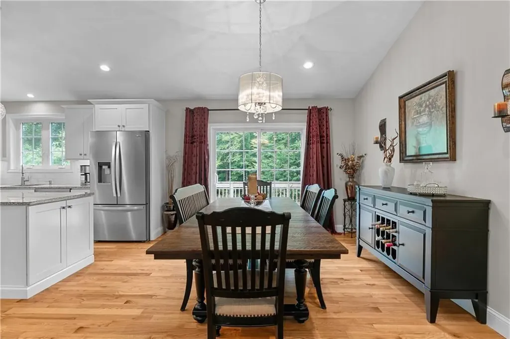 11 Carriage Hill Road Scituate RI 02857