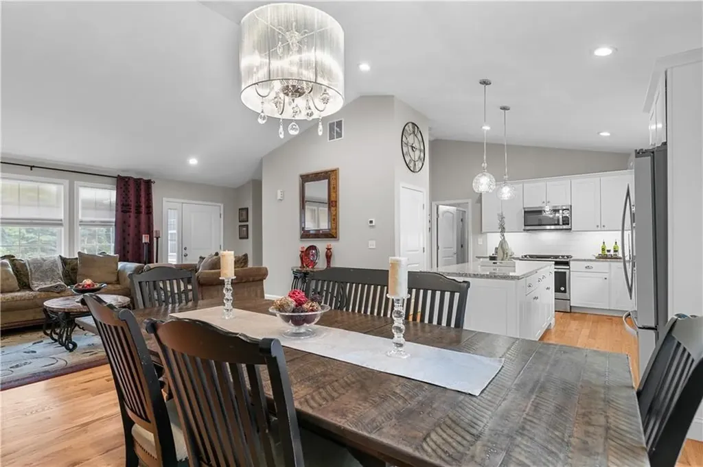 11 Carriage Hill Road Scituate RI 02857