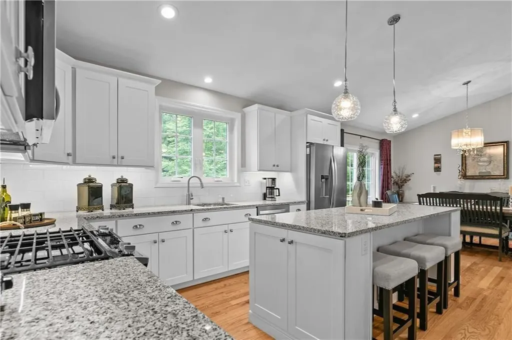 11 Carriage Hill Road Scituate RI 02857