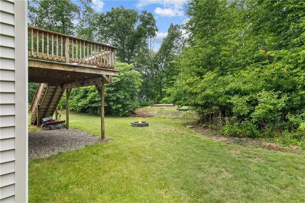 11 Carriage Hill Road Scituate RI 02857