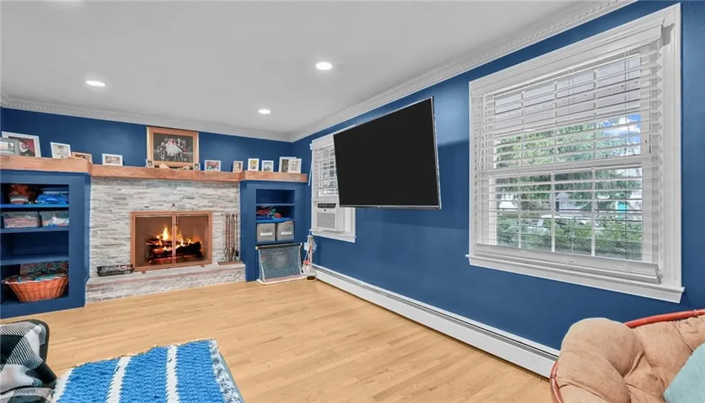 8 Green Valley Drive Johnston RI 02919