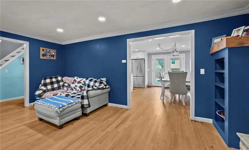 8 Green Valley Drive Johnston RI 02919