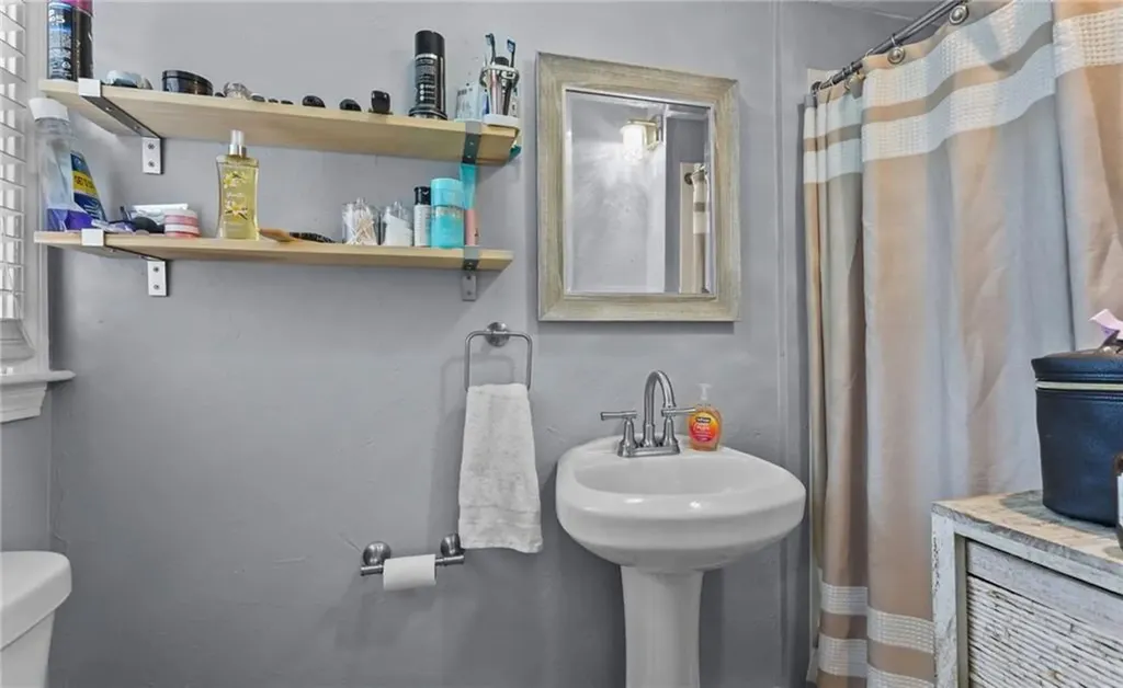 8 Green Valley Drive Johnston RI 02919