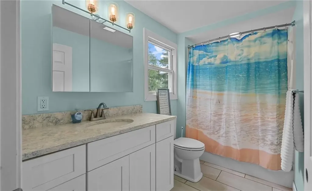 8 Green Valley Drive Johnston RI 02919