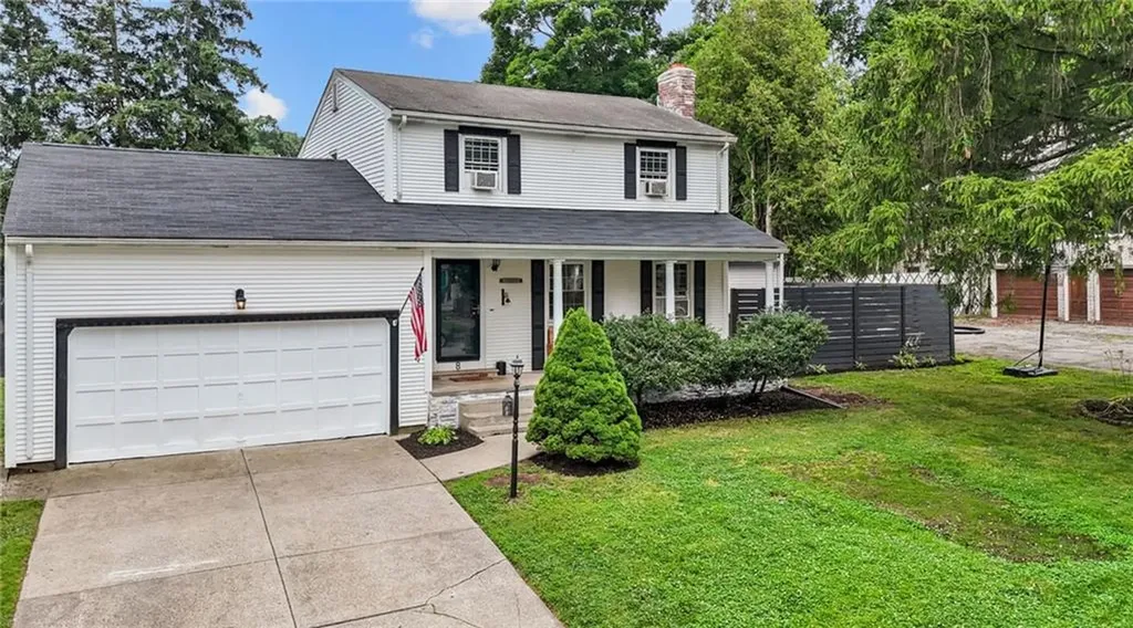 8 Green Valley Drive Johnston RI 02919