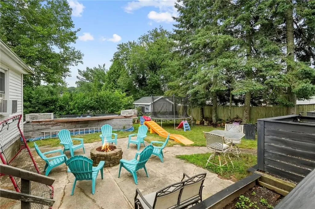 8 Green Valley Drive Johnston RI 02919