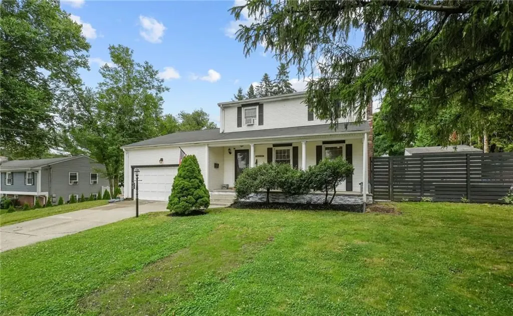 8 Green Valley Drive Johnston RI 02919