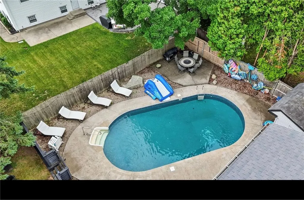 8 Green Valley Drive Johnston RI 02919