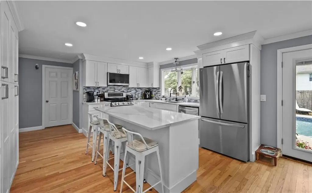 8 Green Valley Drive Johnston RI 02919