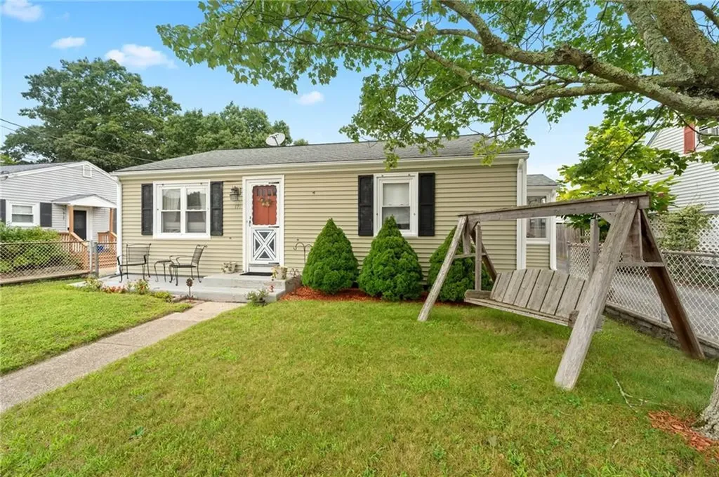 171 Avenue A Woonsocket RI 02895