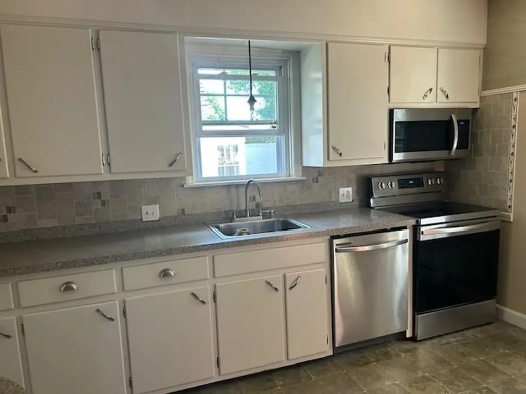 26 Ruxton Street Cranston RI 02910