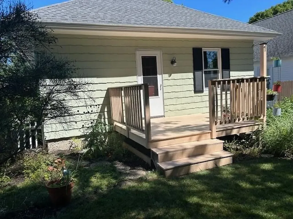 26 Ruxton Street Cranston RI 02910