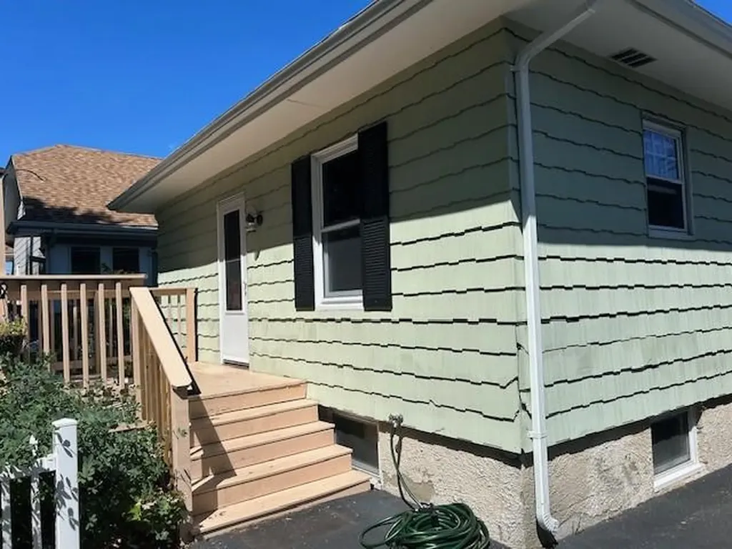26 Ruxton Street Cranston RI 02910