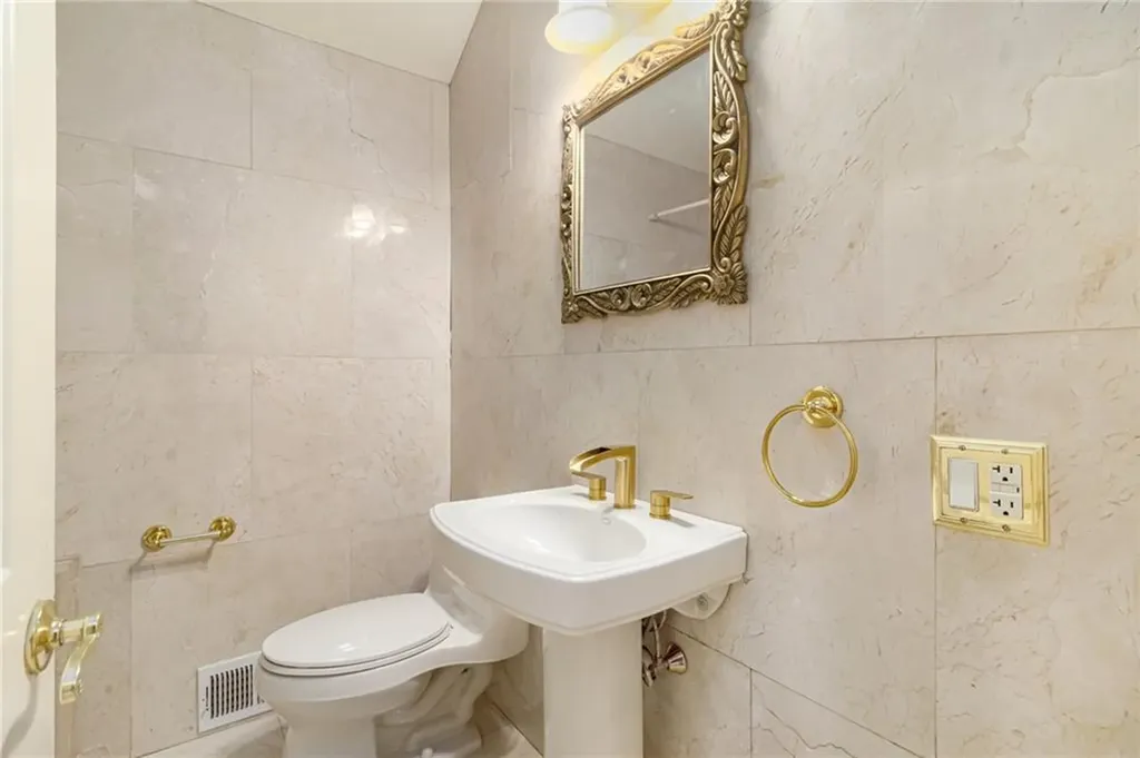 144 Lawnacre Drive Cranston RI 02920