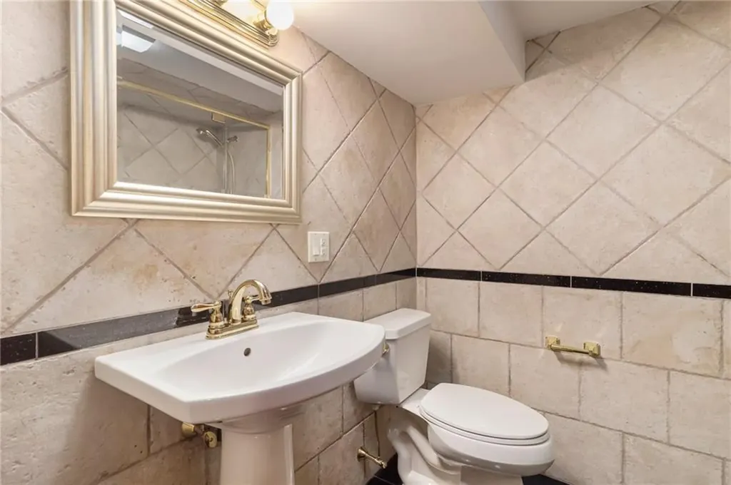 144 Lawnacre Drive Cranston RI 02920