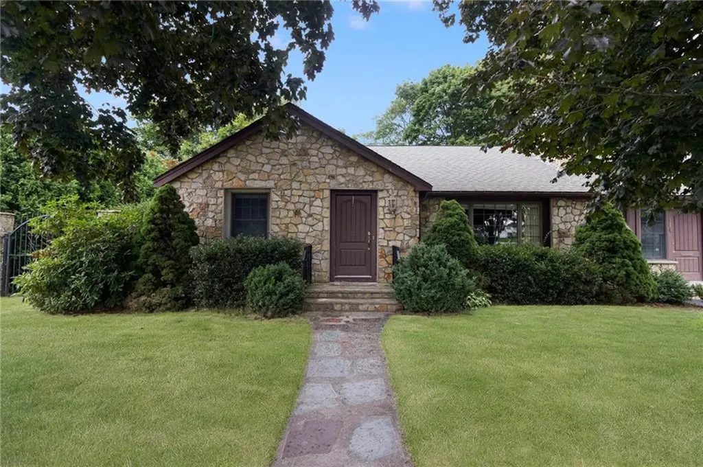 144 Lawnacre Drive Cranston RI 02920