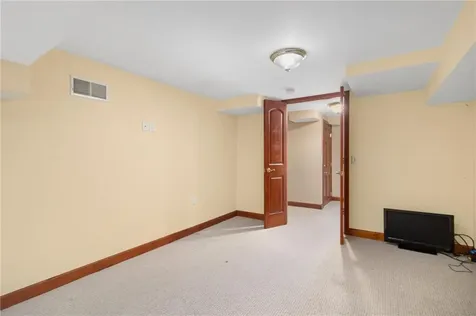 144 Lawnacre Drive Cranston RI 02920