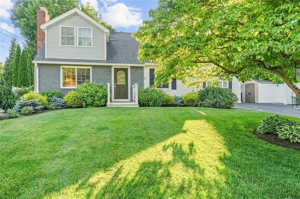 21 Kearsarge Drive Cranston RI 02920