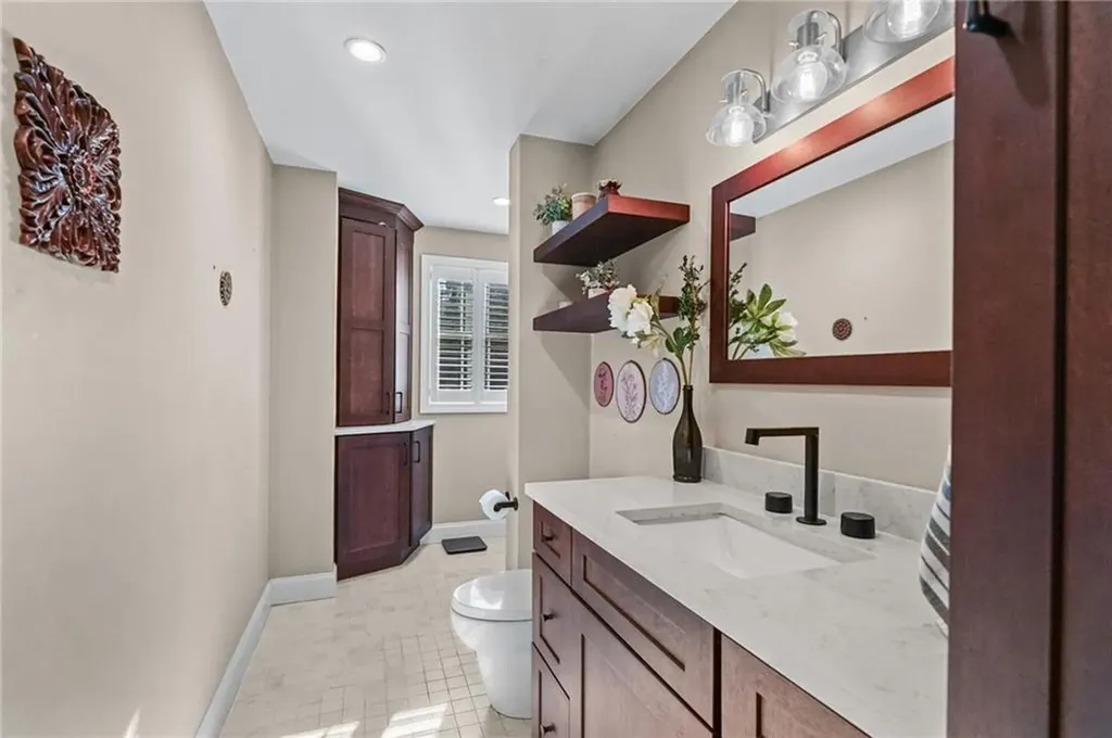 21 Kearsarge Drive Cranston RI 02920