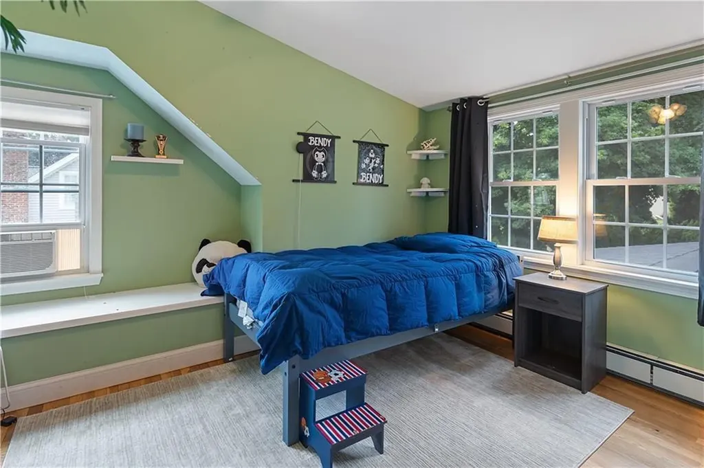 21 Kearsarge Drive Cranston RI 02920