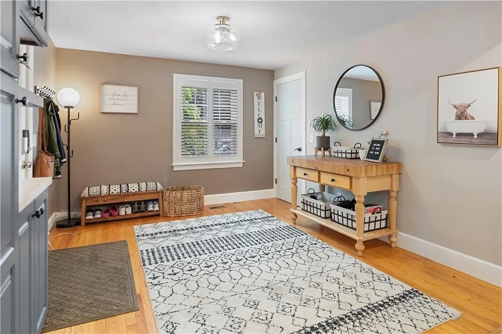 21 Kearsarge Drive Cranston RI 02920