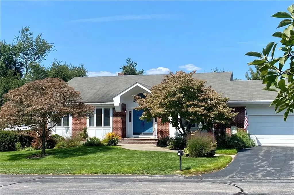 10 Hanley Farm Road Warren RI 02885