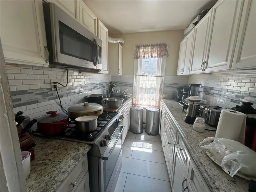 78 80 Potters Avenue Providence RI 02905