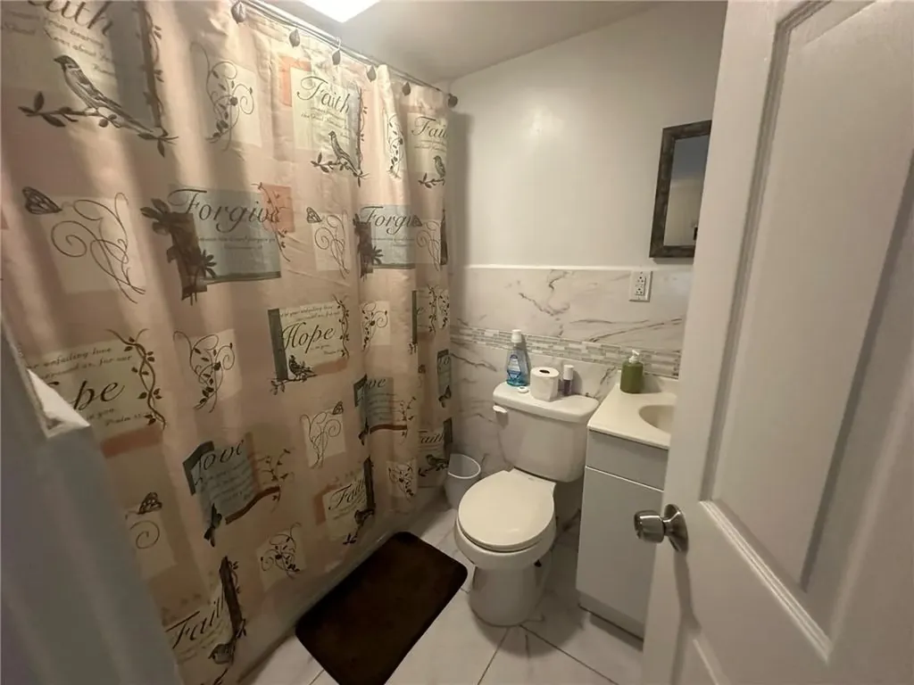 78 80 Potters Avenue Providence RI 02905