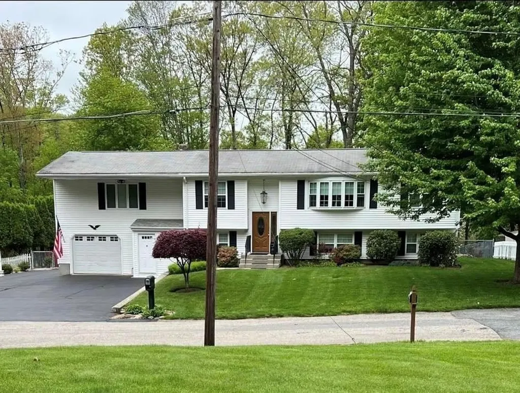 8 Academy Drive Cumberland RI 02864