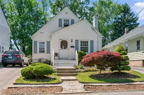 24 Ruxton Street Cranston RI 02910