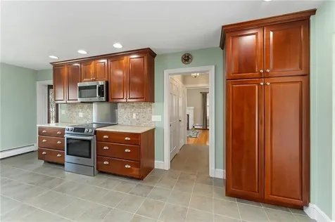 34 Tryon Avenue East Providence RI 02916