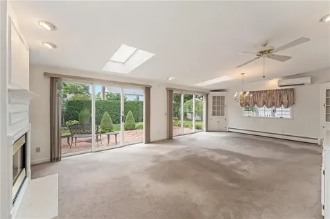 34 Tryon Avenue East Providence RI 02916