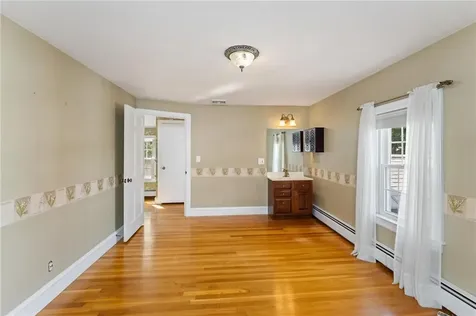 34 Tryon Avenue East Providence RI 02916