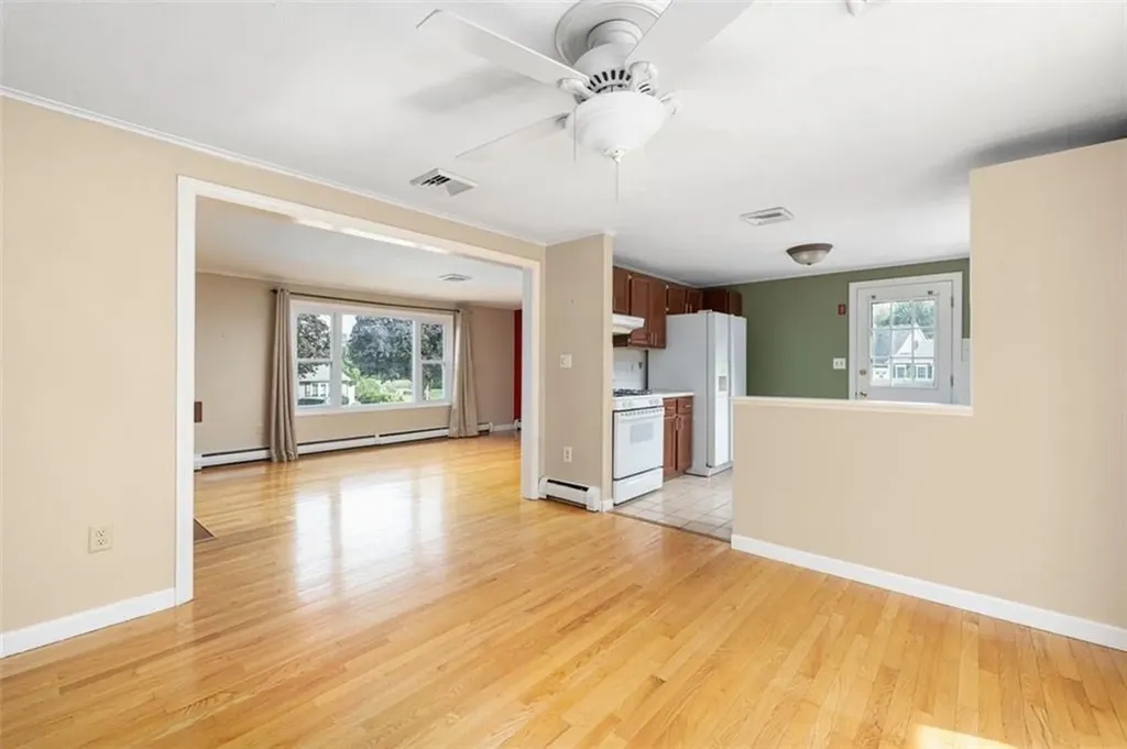 95 Amy Drive Cranston RI 02921