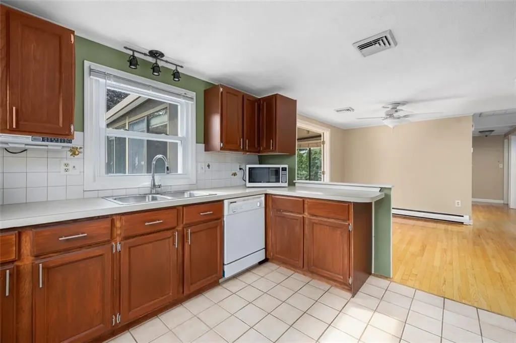 95 Amy Drive Cranston RI 02921