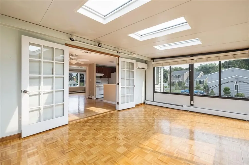 95 Amy Drive Cranston RI 02921