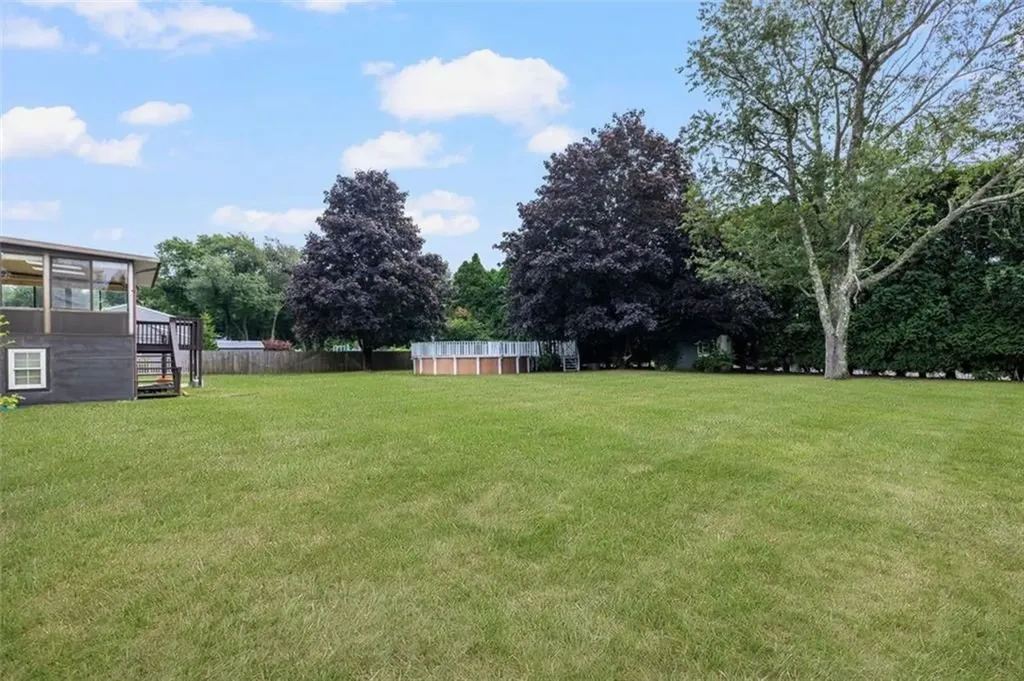 95 Amy Drive Cranston RI 02921