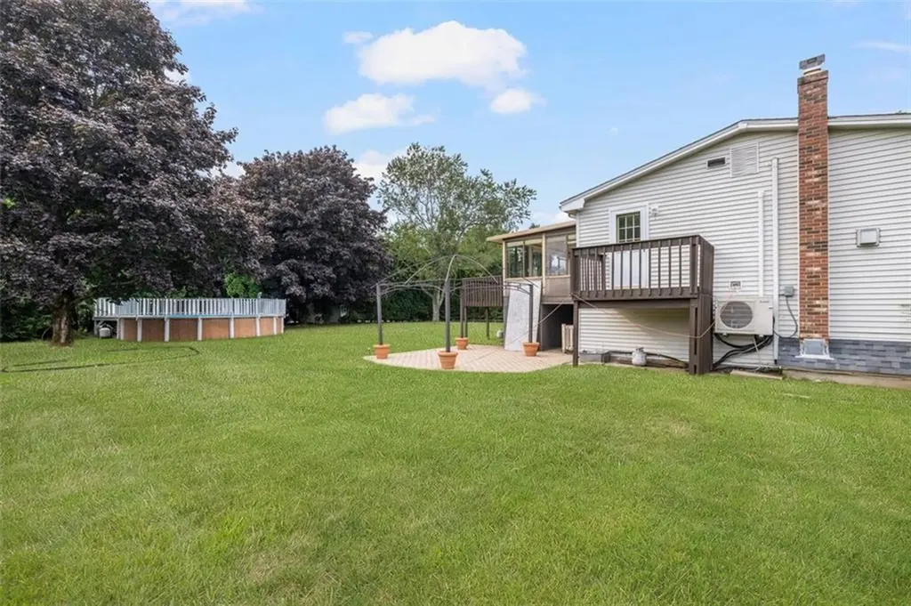 95 Amy Drive Cranston RI 02921