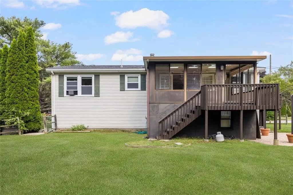 95 Amy Drive Cranston RI 02921