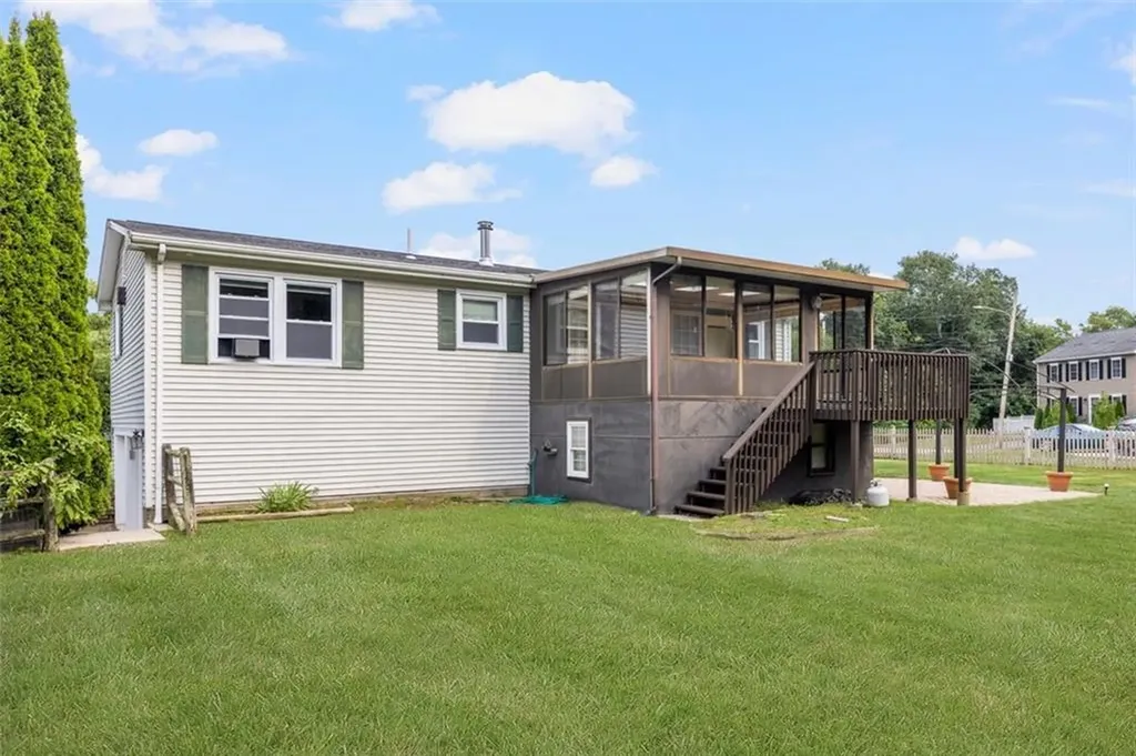 95 Amy Drive Cranston RI 02921