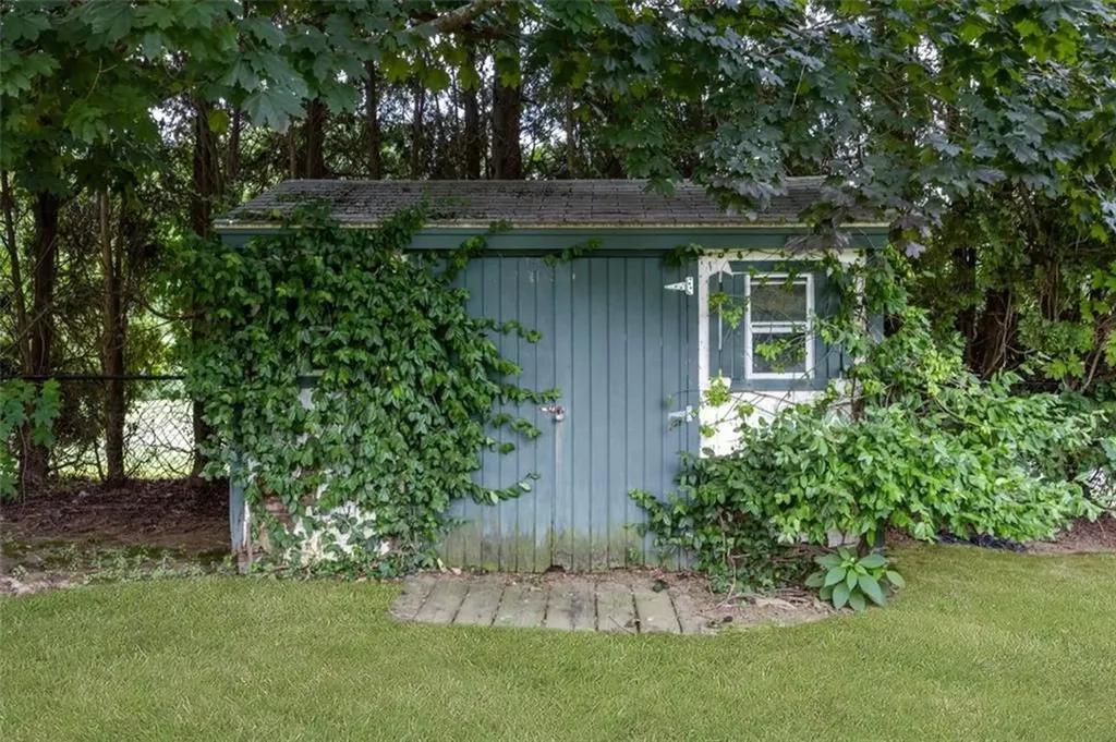 95 Amy Drive Cranston RI 02921