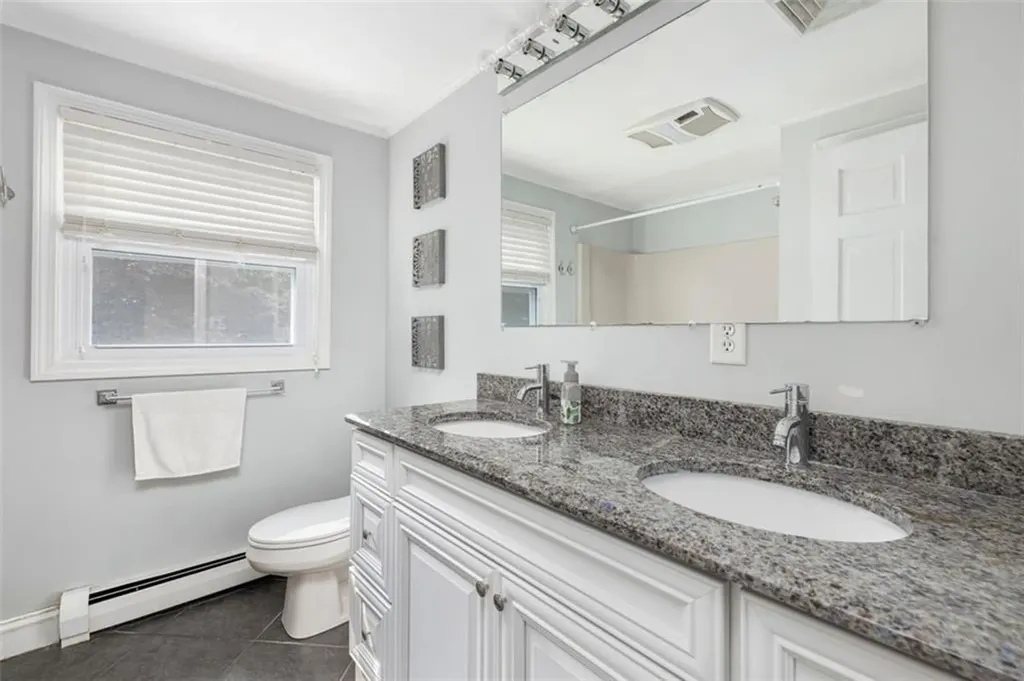 95 Amy Drive Cranston RI 02921