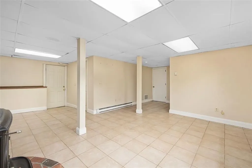 95 Amy Drive Cranston RI 02921