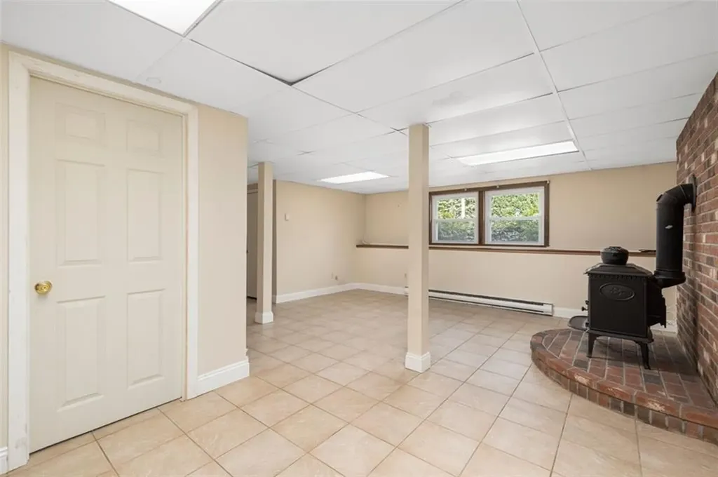 95 Amy Drive Cranston RI 02921