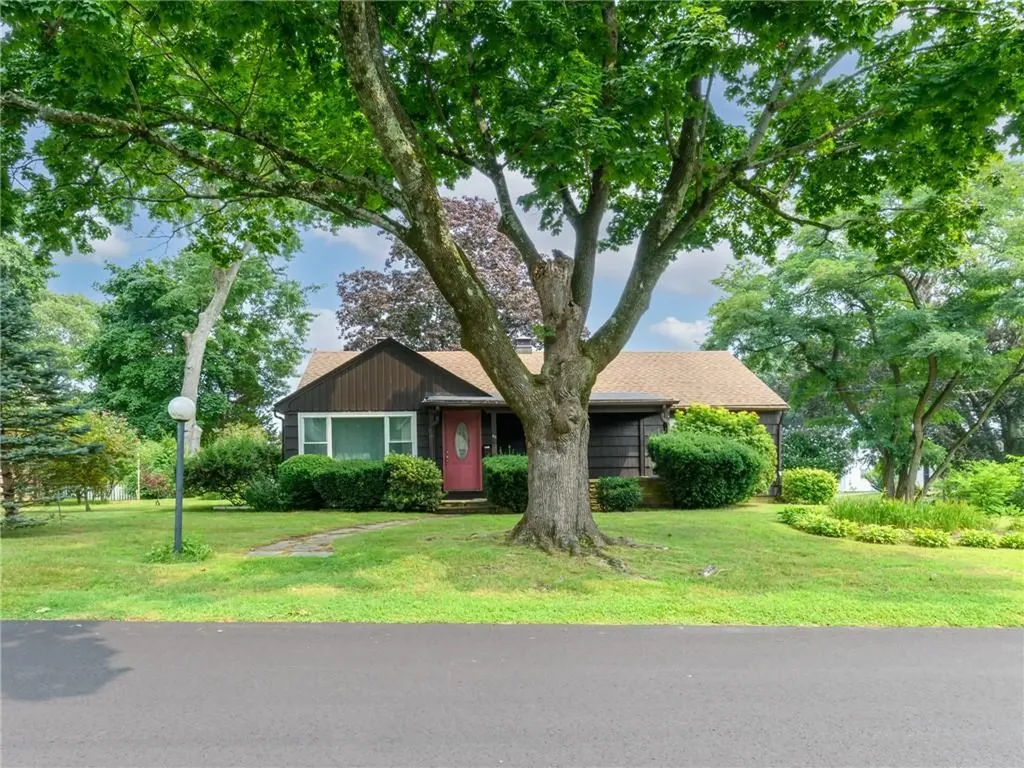 68 Hope Avenue Warwick RI 02889