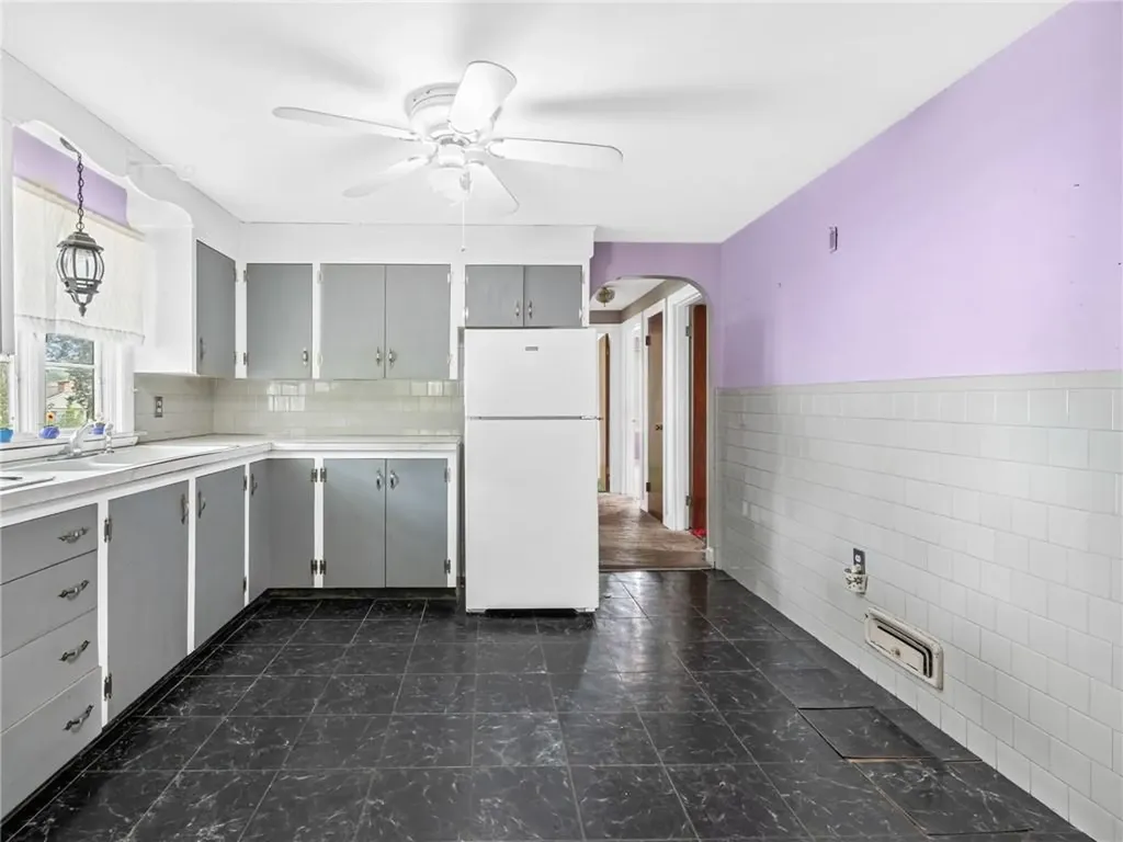 68 Hope Avenue Warwick RI 02889