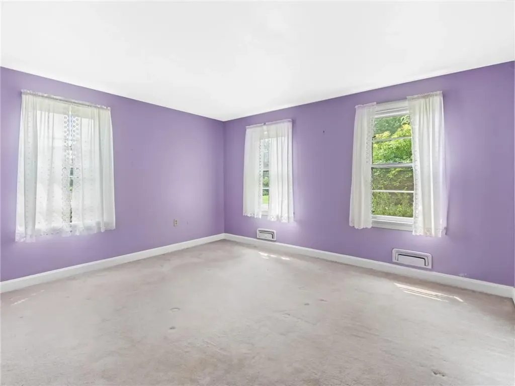68 Hope Avenue Warwick RI 02889