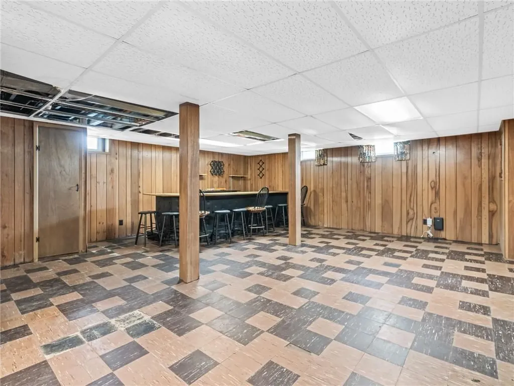 68 Hope Avenue Warwick RI 02889