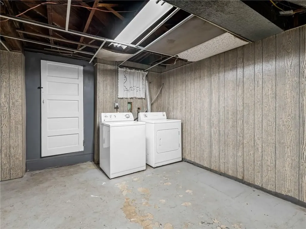 68 Hope Avenue Warwick RI 02889