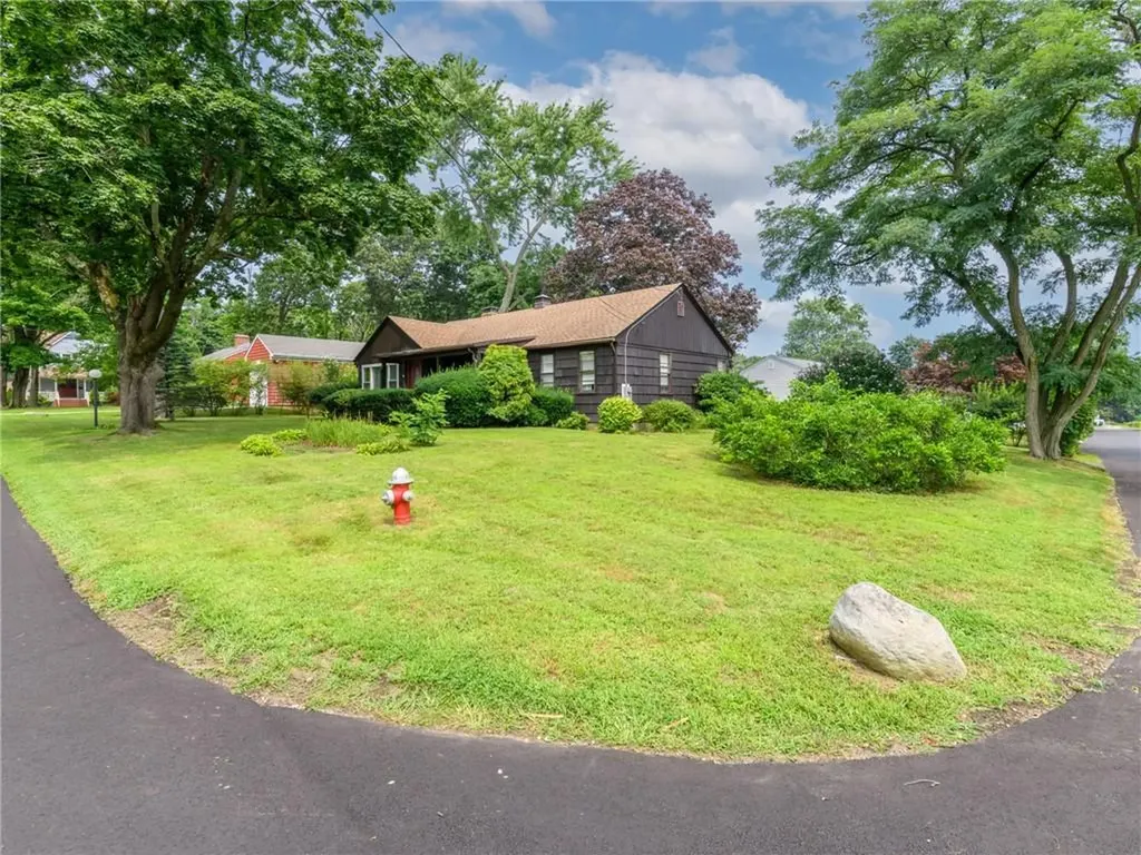 68 Hope Avenue Warwick RI 02889